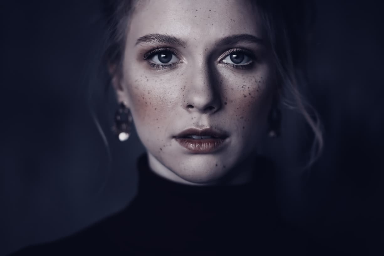 Black Tones LUTs image